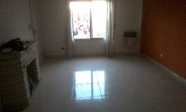 Casa en venta en Ezpeleta Oeste
