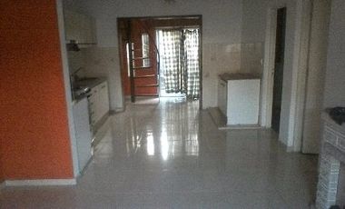 Casa en venta en Ezpeleta Oeste