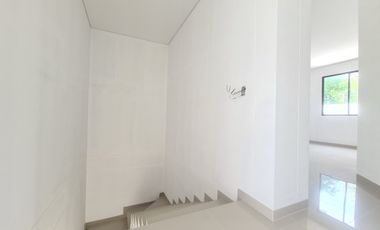 COD. 621 - SE VENDE CASA - BARRIO: LOS ALPES