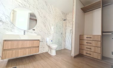 COD. 621 - SE VENDE CASA - BARRIO: LOS ALPES