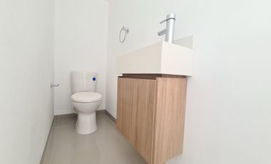 COD. 621 - SE VENDE CASA - BARRIO: LOS ALPES