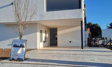 OPORTUNIDAD! Casa en Altos de Campo Grande, Pilar