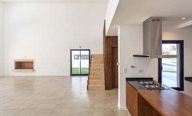 OPORTUNIDAD! Casa en Altos de Campo Grande, Pilar