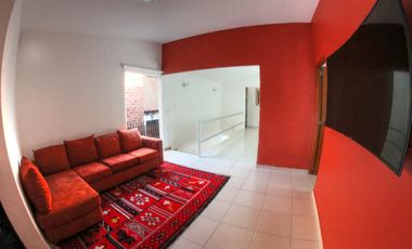 Rento Hermosa Residencia  en Condado de Sayavedra