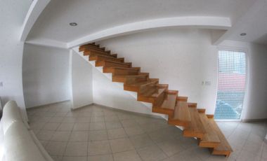 Rento Hermosa Residencia  en Condado de Sayavedra