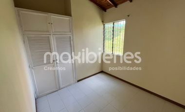 casa en arriendo en viviendas del sur. Cod A65234