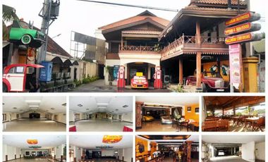Dijual Rumah Eks Restoran Jl. Raya Wiyung Surabaya