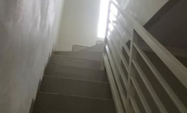 DISEWAKAN RUMAH BARU PURI SAFIRA MENGANTI GRESIK