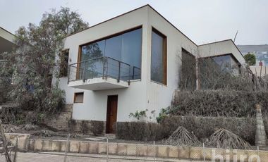 IMPONENTE CASA  DE 6 DORM EN VENTA EN COND CASUARINAS PISCINA Y VISTA A CIUDAD