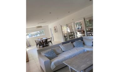 COSTA ESMERALDA - RESIDENCIAL II 132 -  ALQUILER