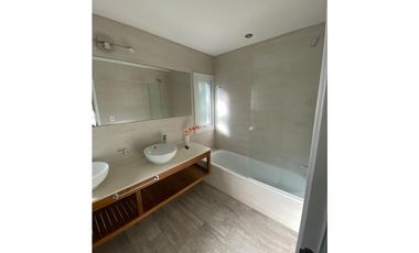 COSTA ESMERALDA - RESIDENCIAL II 132 -  ALQUILER