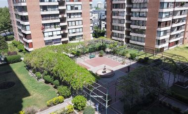 Departamento en venta de 3 dorm. en Vitacura