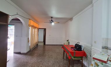 Ideal Inversión, Casa 3 Ambientes, 2 Deptos, Cocheras