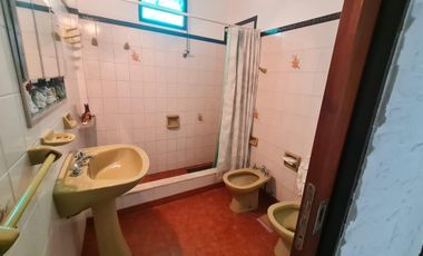 Ideal Inversión, Casa 3 Ambientes, 2 Deptos, Cocheras