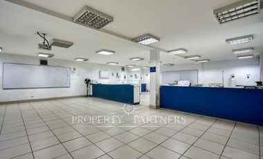 Espectacular Edificio Corporativo (28,1 UF/mt2)