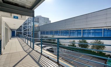 Espectacular Edificio Corporativo (28,1 UF/mt2)