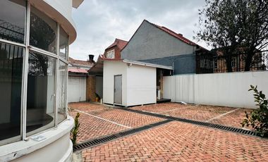 edificio en arriendo en quinta camacho. Cod A204