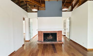 edificio en arriendo en quinta camacho. Cod A204