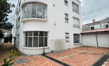 edificio en arriendo en quinta camacho. Cod A204