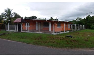 Vendo hermosa casa en Río Hato