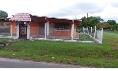 Vendo hermosa casa en Río Hato