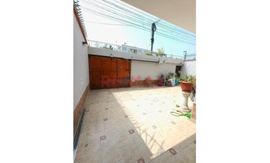 🚨 Casa Comercial En Alquiler – Barranco 🚨