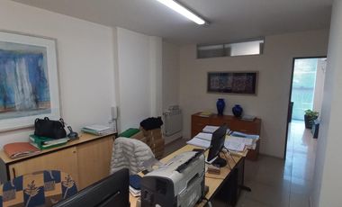 Oficina de 120 metros a media cuadra de Tribunales I (4 privados)