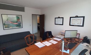 Oficina de 120 metros a media cuadra de Tribunales I (4 privados)