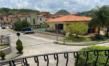 Venta de casa Unifamiliar en Paseo Dorado