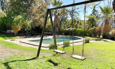 Casa en Arriendo en Condominio Hijuelas del Arrayán.