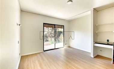 Casa en Arriendo en Condominio Hijuelas del Arrayán.