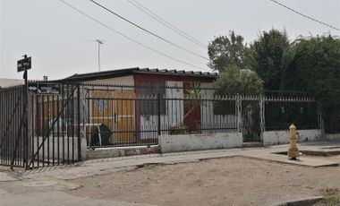 Casa en Venta en Coyhaique esquina Tehuaco