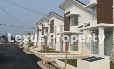 Dijual rumah !! Cluster Green Cove Citra Maja