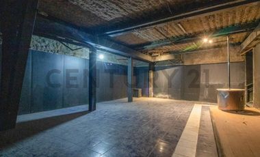 Local Comercial en venta en Vitacura.... con gran potencial!!!