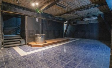 Local Comercial en venta en Vitacura.... con gran potencial!!!