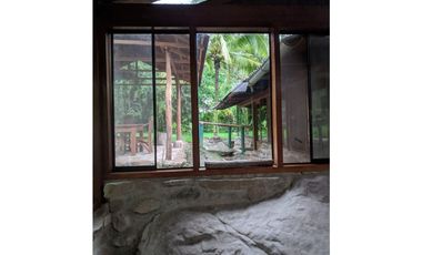 Hermosa casa ecologica al canto del Rio Shilcayo