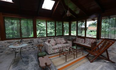 Hermosa casa ecologica al canto del Rio Shilcayo