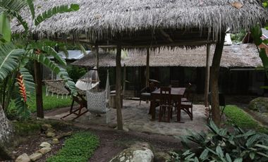 Hermosa casa ecologica al canto del Rio Shilcayo
