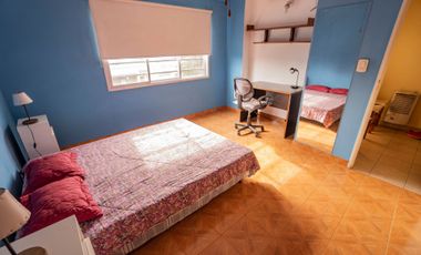 VENTA DUPLEX 4AMB COCHERA Y PATIO. TEMPERLEY