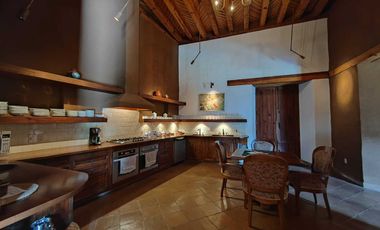 Casa  Amueblada en el centro de Patzcuaro Michoacan, a 1 cuadra Plaza Principal