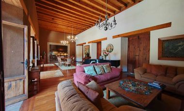 Casa  Amueblada en el centro de Patzcuaro Michoacan, a 1 cuadra Plaza Principal