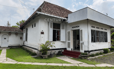 Rumah Luas Di Pusat Kota Jogja Hanya 100m Dari SMA Padmanaba