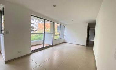 apartamento en arriendo en la cuenca. Cod A512317