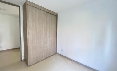 apartamento en arriendo en la cuenca. Cod A512317