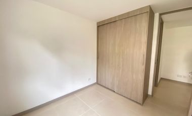 apartamento en arriendo en la cuenca. Cod A512317