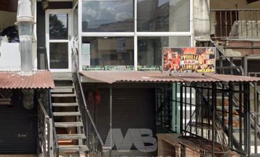 local en arriendo en  paris. Cod A63125