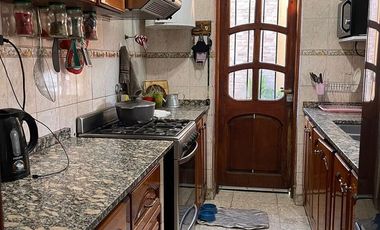 Casa - Monte Grande - En excelente ubicación  - Venta