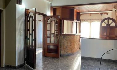 Casa - Monte Grande - En excelente ubicación  - Venta
