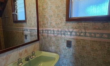 Se vende casa en Miraflores Alto