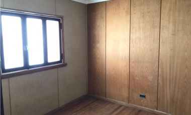 Chalet cuatro ambientes. A. del Valle 2400. Mar del Plata. Venta.